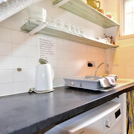 Lovely Home In Arles With Kitchen Exterior photo